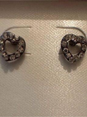 Silver Tone Rhinestone Heart Stud Earrings Dainty Minimal